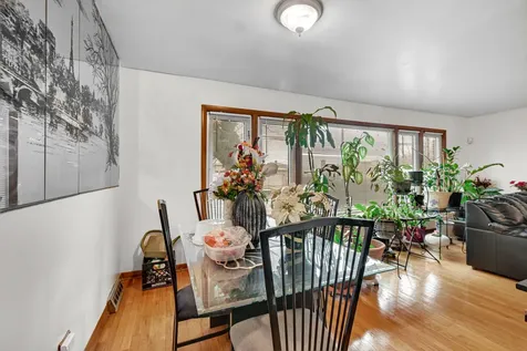 8713 South Washtenaw Avenue Evergreen Park IL 60805
