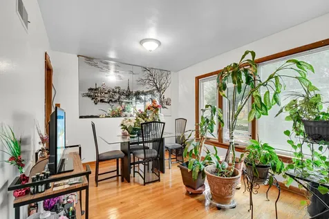 8713 South Washtenaw Avenue Evergreen Park IL 60805