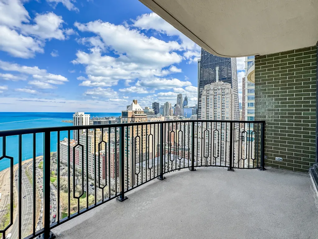 1040 North Lake Shore Drive Chicago IL 60611