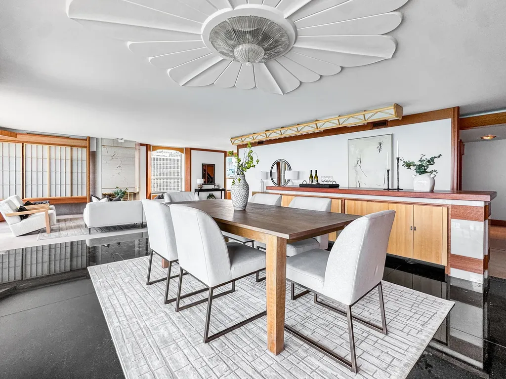 1040 North Lake Shore Drive Chicago IL 60611