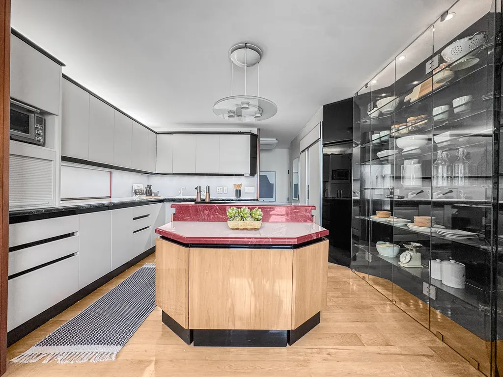 1040 North Lake Shore Drive Chicago IL 60611