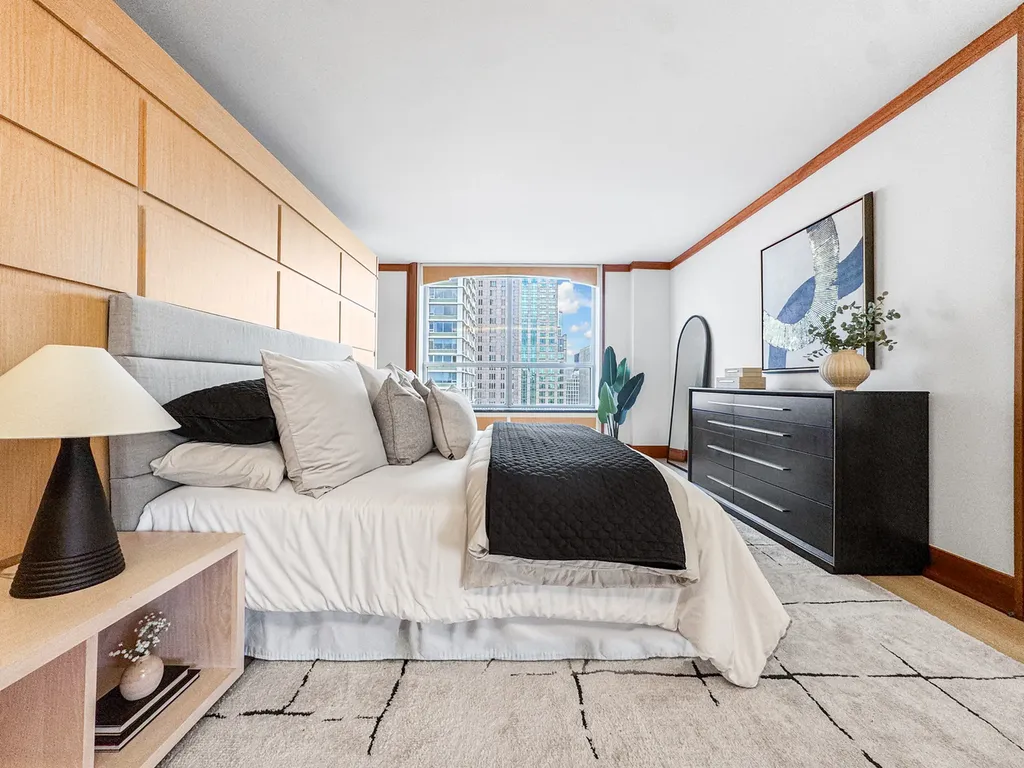 1040 North Lake Shore Drive Chicago IL 60611