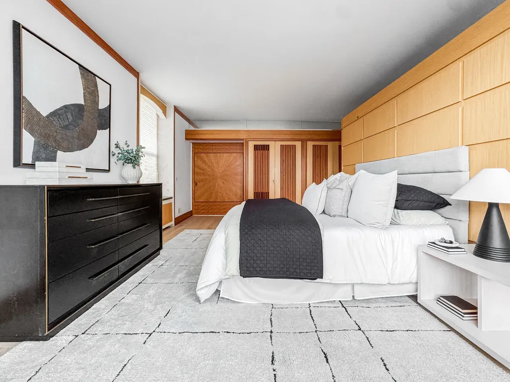 1040 North Lake Shore Drive Chicago IL 60611