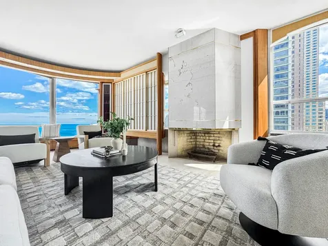 1040 North Lake Shore Drive Chicago IL 60611