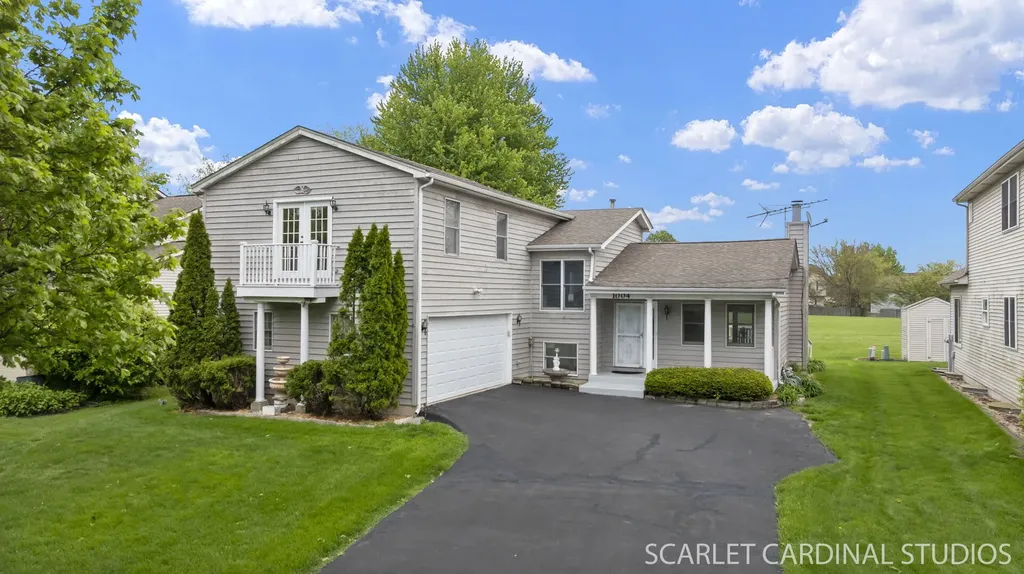1004 Prairie View Court Naperville IL 60563