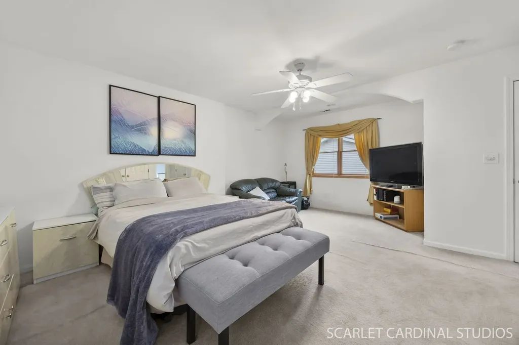 1004 Prairie View Court Naperville IL 60563