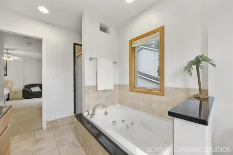 1004 Prairie View Court Naperville IL 60563