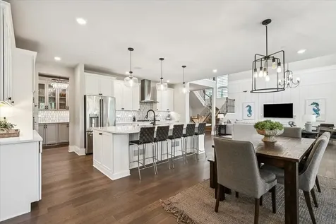 1329 Blackberry Court Libertyville IL 60048