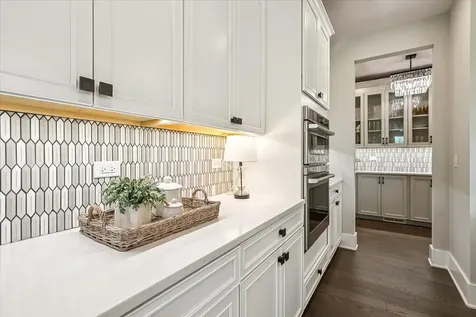 1329 Blackberry Court Libertyville IL 60048