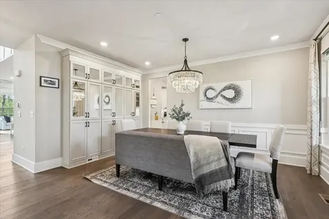 1329 Blackberry Court Libertyville IL 60048