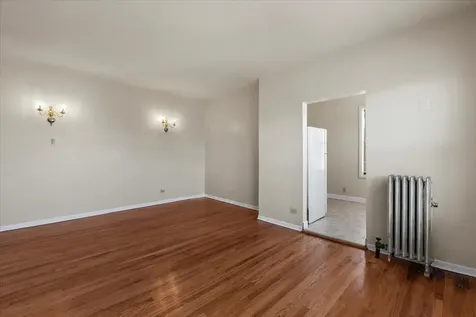 1934 East 74th Street Chicago IL 60649