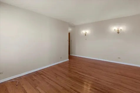 1934 East 74th Street Chicago IL 60649