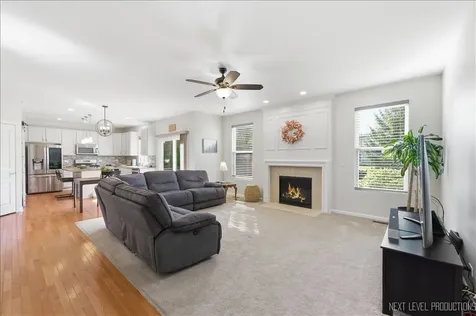 1142 Midnight Place Yorkville IL 60560
