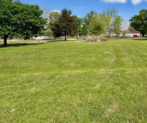 211 South Appleton Avenue Amboy IL 61310