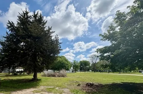 211 South Appleton Avenue Amboy IL 61310