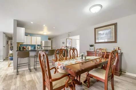 18647 West Pamela Place Gurnee IL 60031