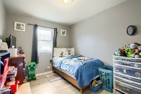 18647 West Pamela Place Gurnee IL 60031