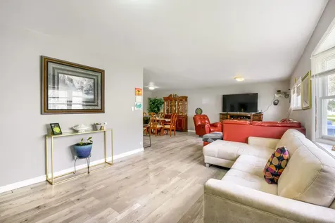 18647 West Pamela Place Gurnee IL 60031
