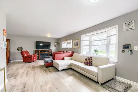 18647 West Pamela Place Gurnee IL 60031