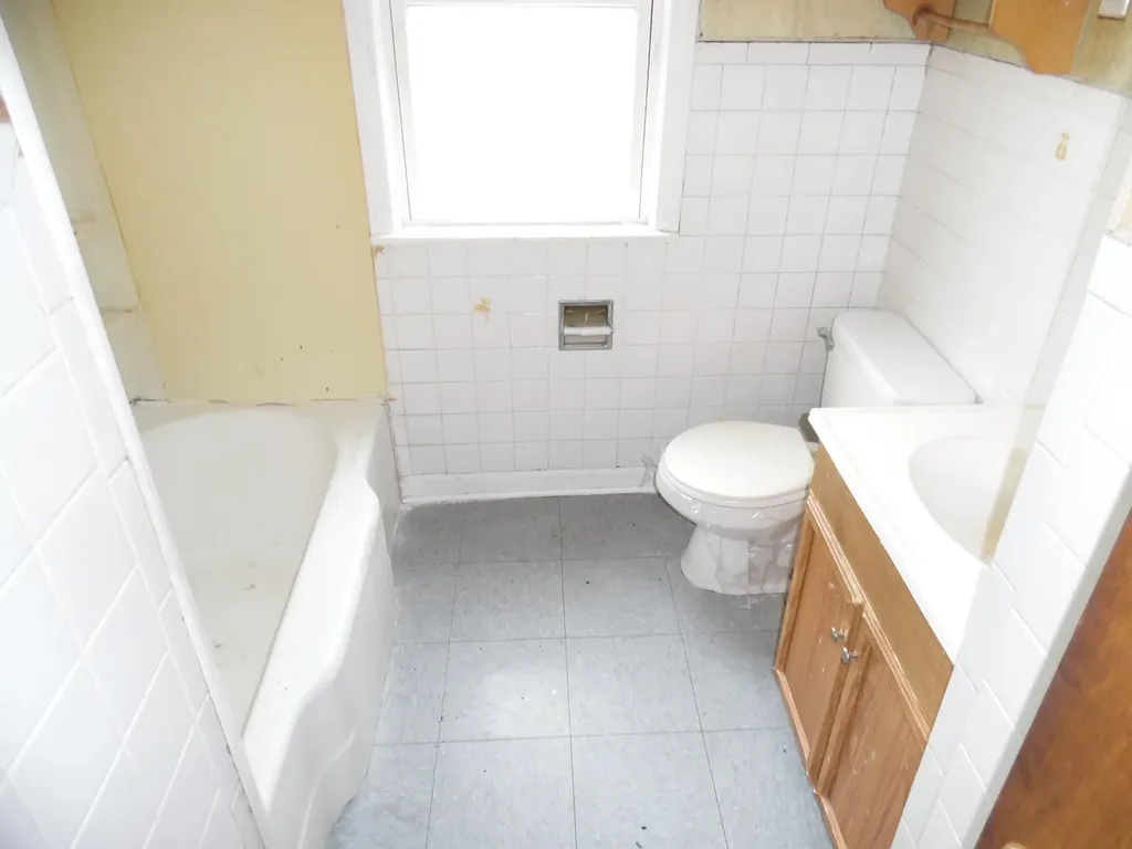 9601 South Charles Street Chicago IL 60643
