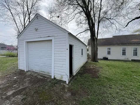 1090 Creve Coeur Street Lasalle IL 61301