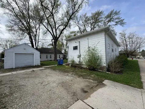 1090 Creve Coeur Street Lasalle IL 61301