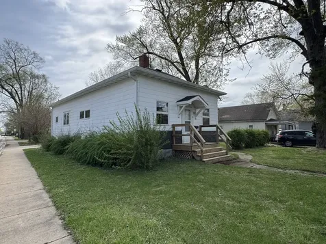 1090 Creve Coeur Street Lasalle IL 61301
