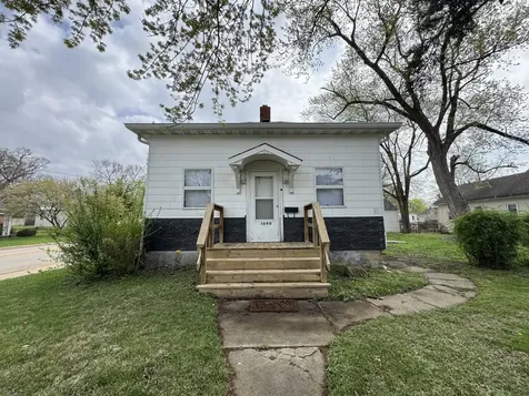 1090 Creve Coeur Street Lasalle IL 61301
