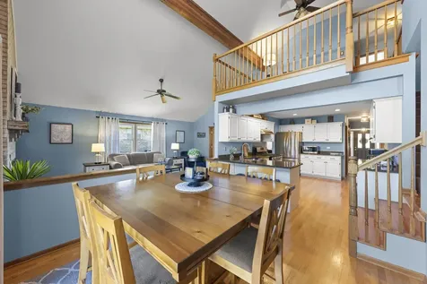 8942 Glenshire Street Tinley Park IL 60487