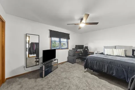 8942 Glenshire Street Tinley Park IL 60487