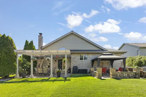 8942 Glenshire Street Tinley Park IL 60487