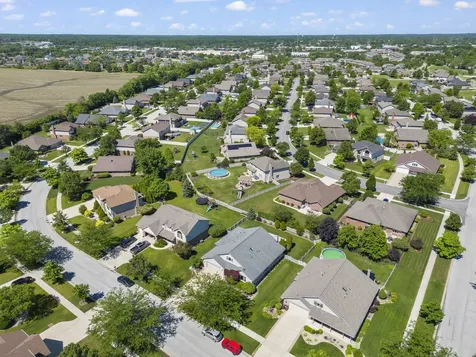8942 Glenshire Street Tinley Park IL 60487