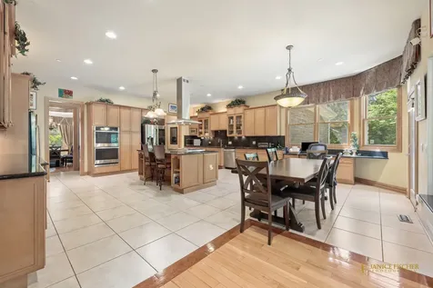 4806 Preserve Parkway Long Grove IL 60047