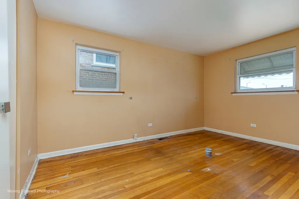 9726 South La Salle Street Chicago IL 60628