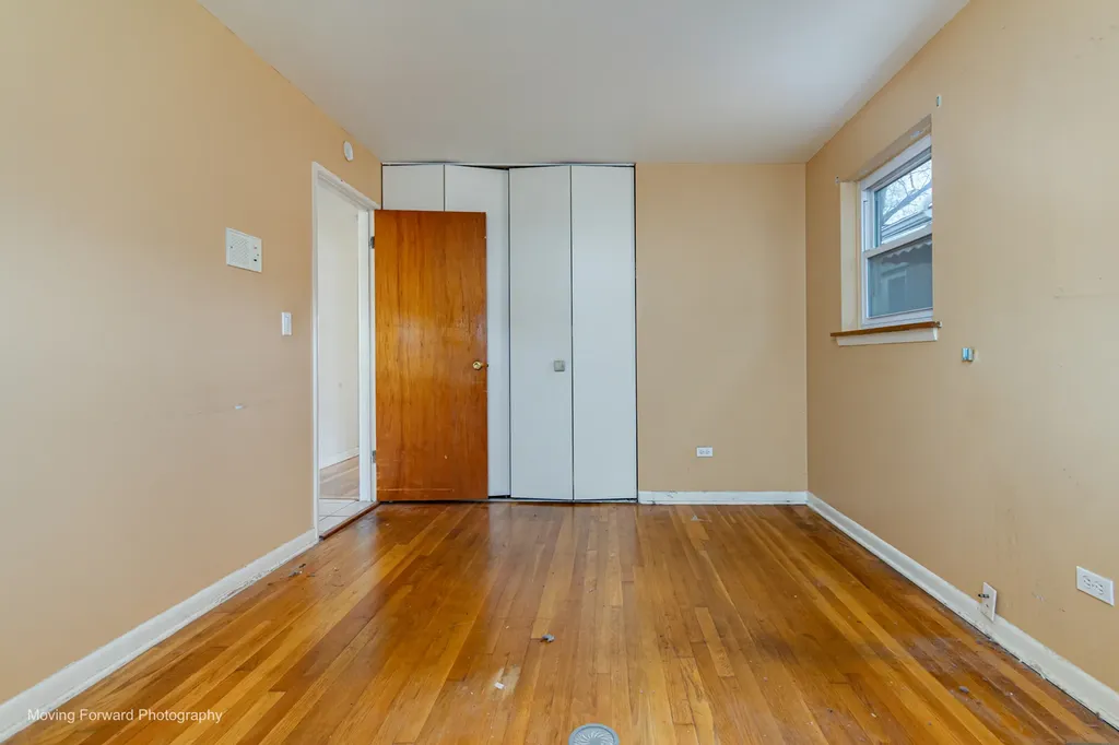 9726 South La Salle Street Chicago IL 60628