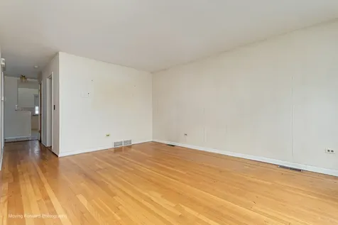 9726 South La Salle Street Chicago IL 60628