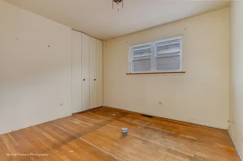9726 South La Salle Street Chicago IL 60628