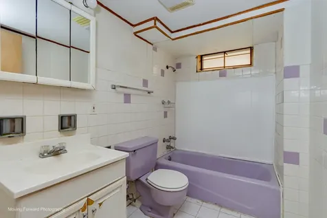 9726 South La Salle Street Chicago IL 60628