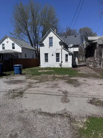 540 16TH Avenue East Moline IL 61244