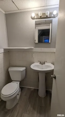540 16TH Avenue East Moline IL 61244