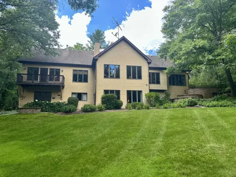 15214 Shamrock Lane Woodstock IL 60098