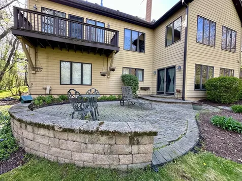 15214 Shamrock Lane Woodstock IL 60098