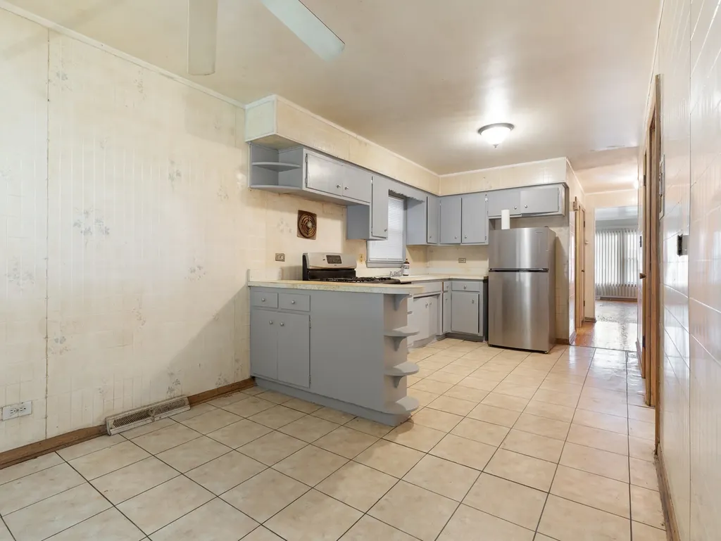 730 East 91st Place Chicago IL 60619