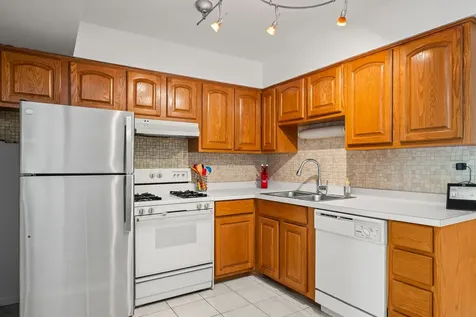 620 Tralee Court Schaumburg IL 60193