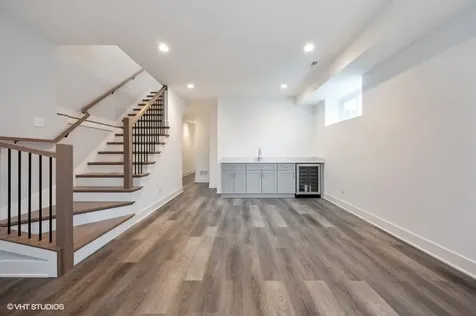 3915 South Calumet Avenue Chicago IL 60653