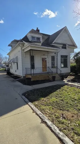 907 West 2nd Street Rock Falls IL 61071