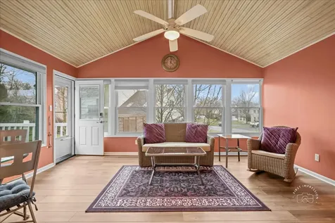 701 Viking Drive Batavia IL 60510