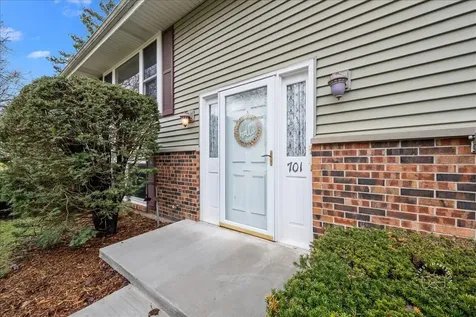 701 Viking Drive Batavia IL 60510
