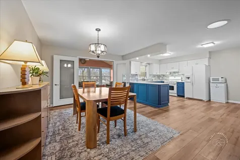 701 Viking Drive Batavia IL 60510