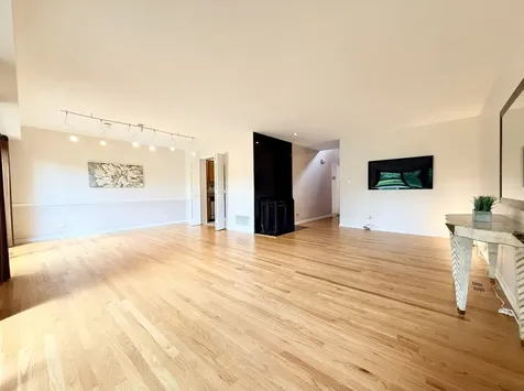 1846 Mission Hills Lane Northbrook IL 60062